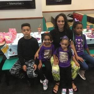 Meet your Posher, Dawn